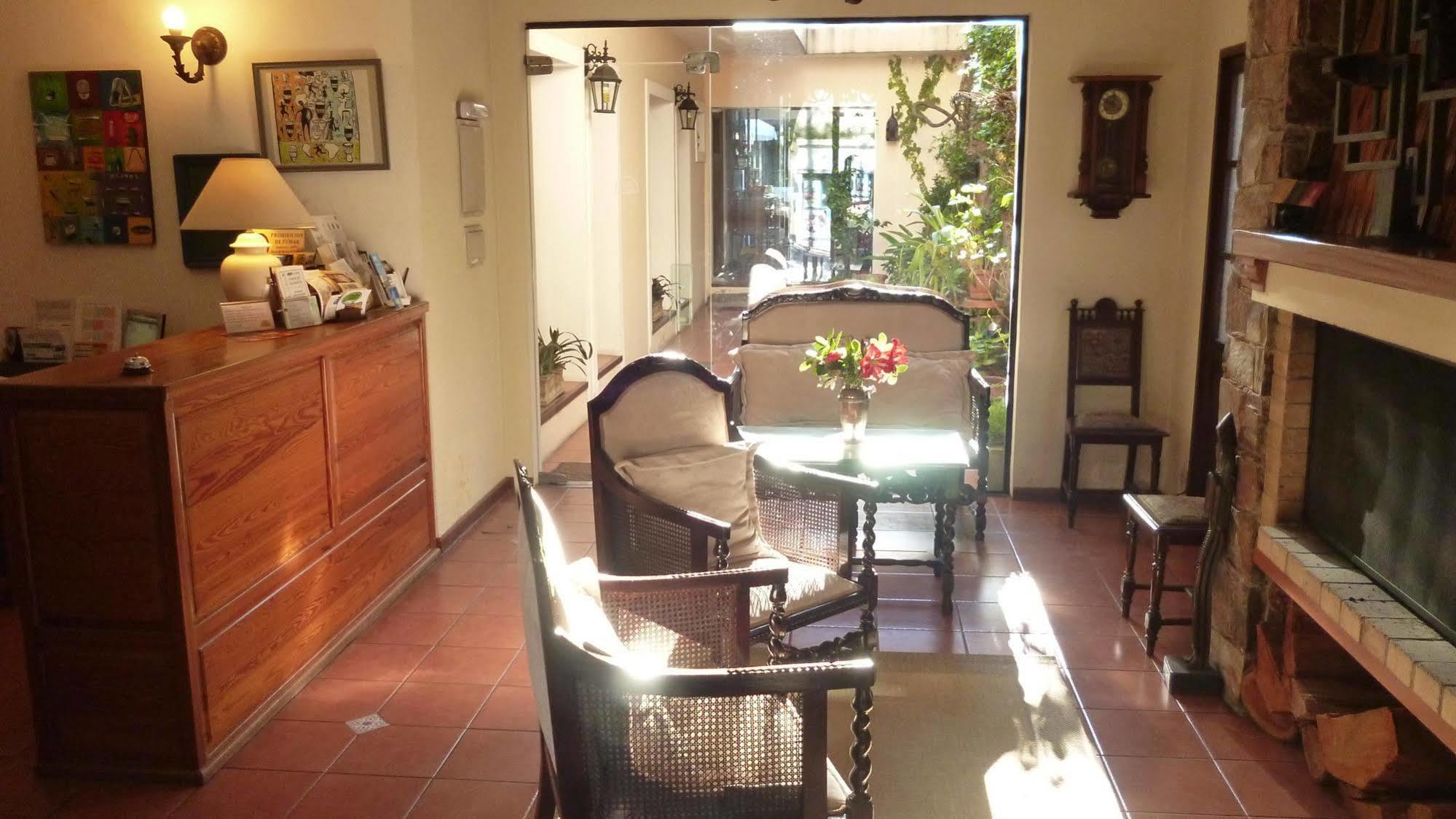 Posada Manuel Lobo Colonia del Sacramento Bagian luar foto