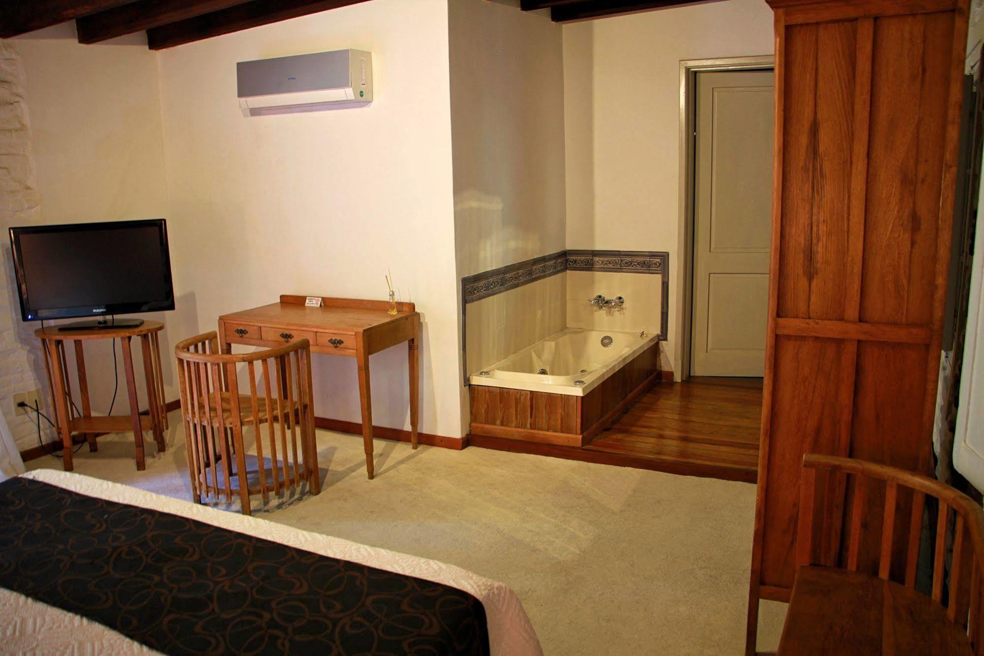 Posada Manuel Lobo Colonia del Sacramento Bagian luar foto