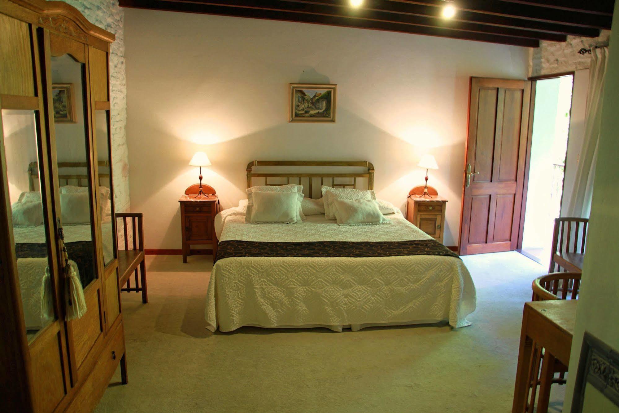 Posada Manuel Lobo Colonia del Sacramento Bagian luar foto